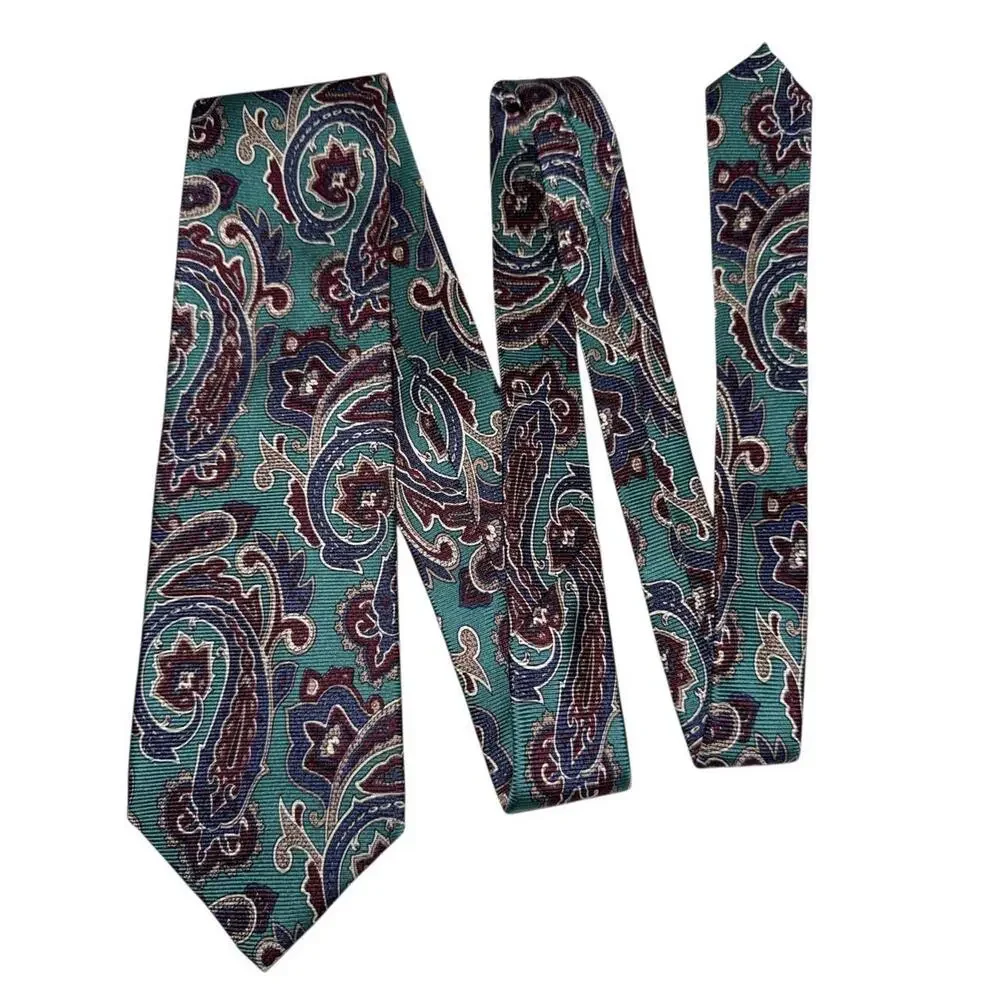 Hart Schaffner & Marx Paisley Silk Tie – Printed in Italy, Made in‎ USA